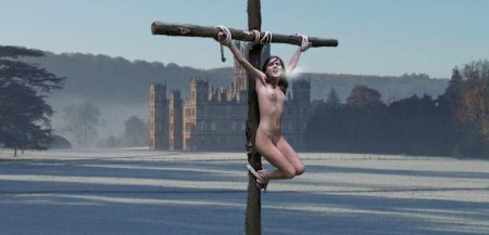 Голые женщины в оковах