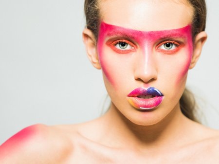 Макияжи яркие