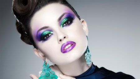 Красивый макияж яркий