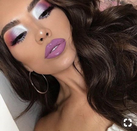 Красивый яркий макияж