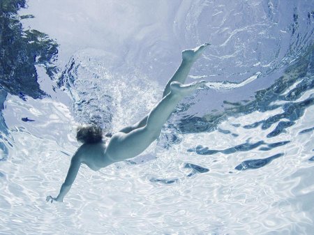 Подводное плавание голышом