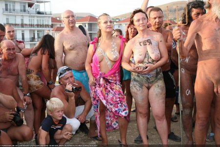 День нептуна в коктебеле голые