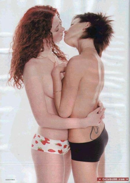 Группа тату голая