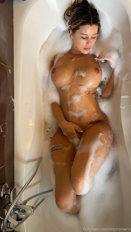 Джина джерсон голая