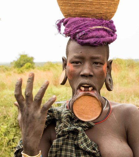 Женщины племени мурси