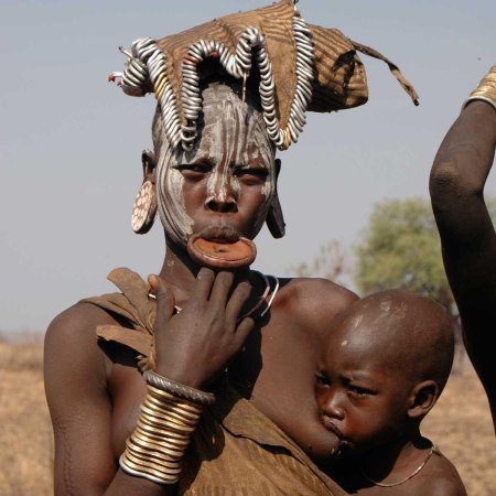Грудь женщин в африканских племенах
