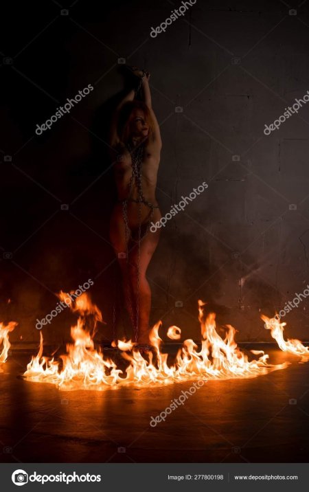 Девушка огонь