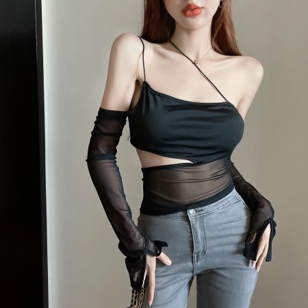 Кроп топ асимметричный