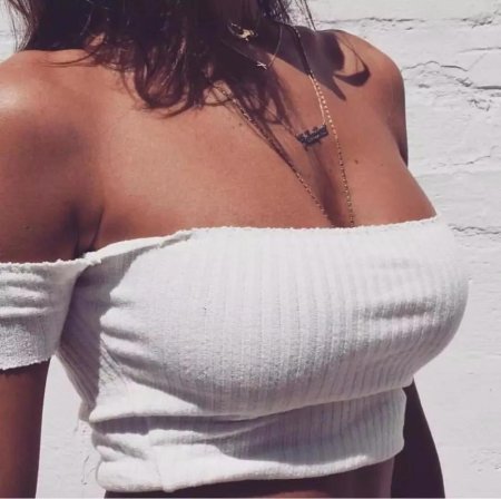 Открытые плечи