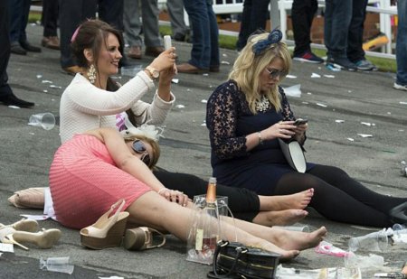 Пьяные британки