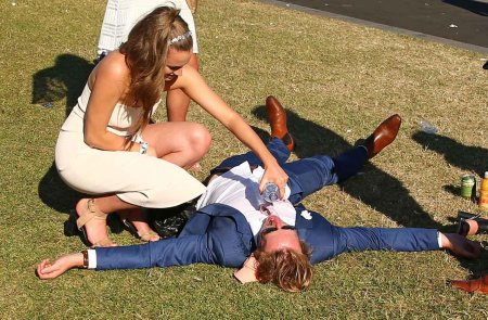 Пьяные англичане на скачках