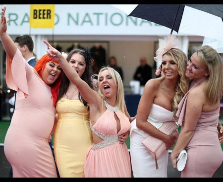 Aintree grand national ladies day