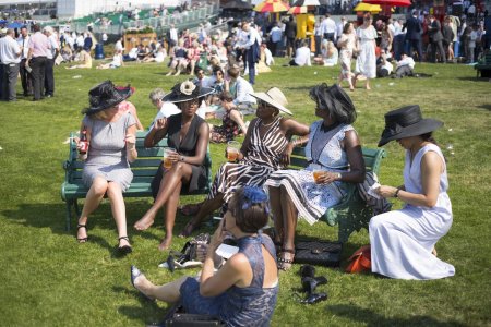 Королевские скачки аскот