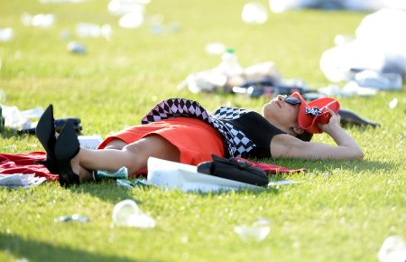 Пьяна девушка