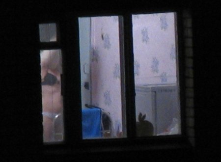 Подсматривание в окна