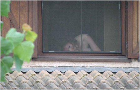 Подсматривание в окна