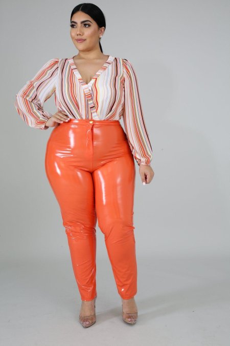 Брюки из искусственной кожи с высокой талией