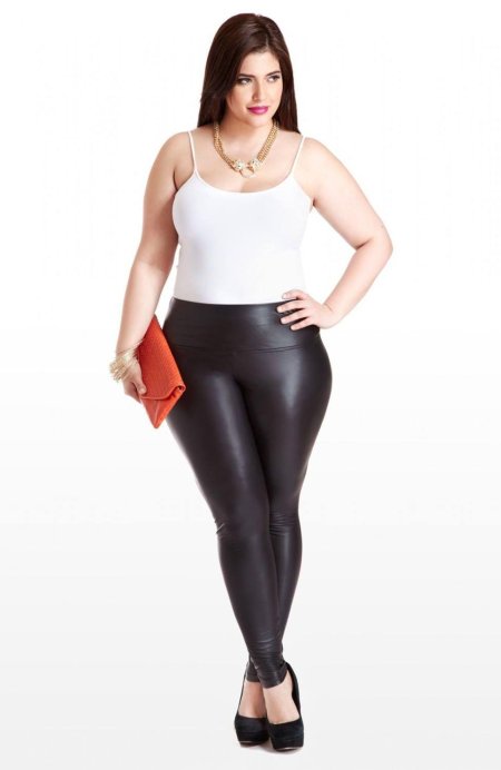 Лосины на полных девушках