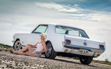 Ford mustang 1966 и бабы