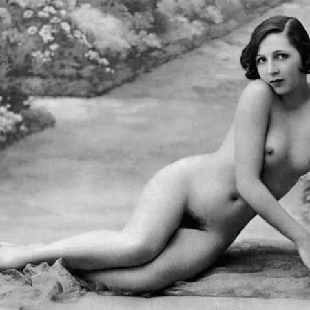 Голые женщины прошлого века