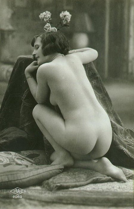 Эротические открытки начала века