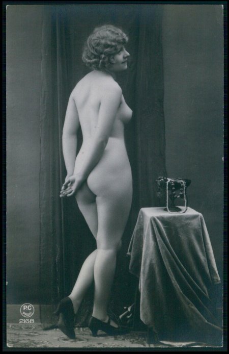 Голые женщины конец века