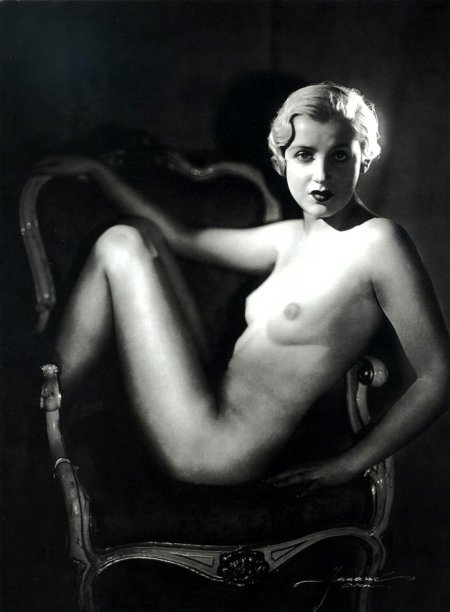 Голые знаменитости 20 века