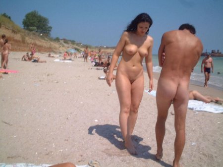 Съемка на нудистком пляже
