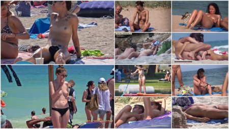На пляже топлесс