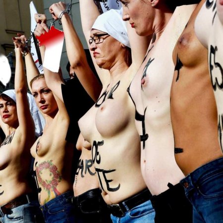 Красивые феминистки