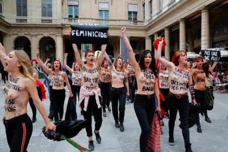Femen активистки украина