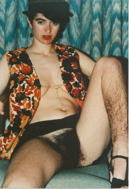 Волосатая женщина