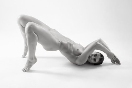 Голые обнаженные женщины