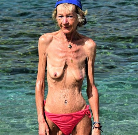 Голые худые старые женщины