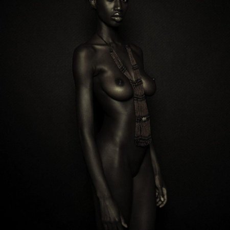 Голые африканские женщины