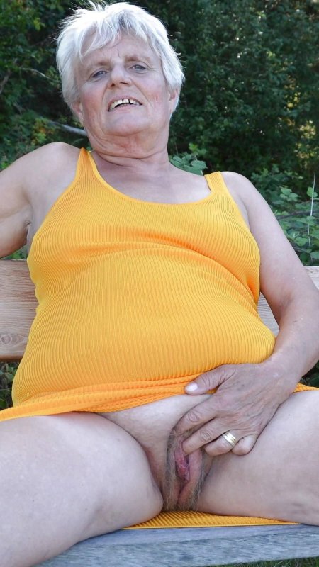Большие сиськи бабушек