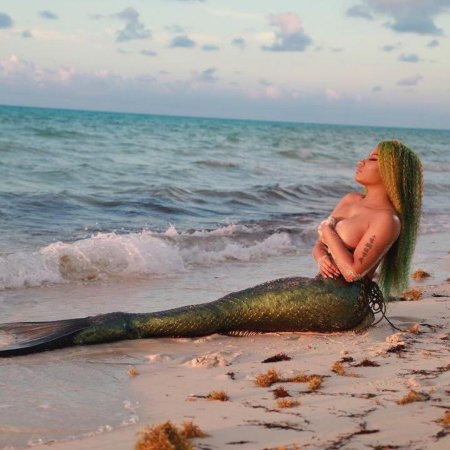 Nicki minaj русалочка