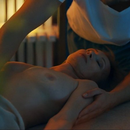 Откровенные сцены