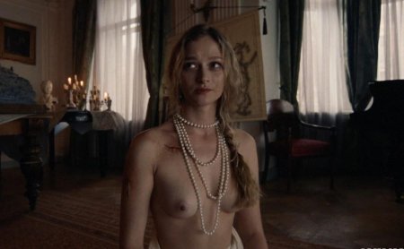 Откровенные сцены