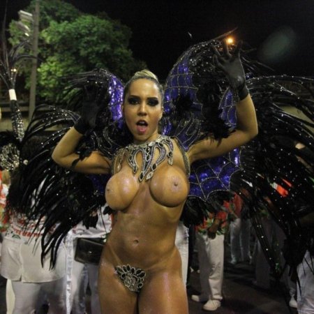 Карнавал рио бразильянки