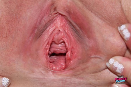 Вагина большая