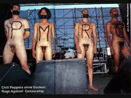 Группы которые выступают голыми