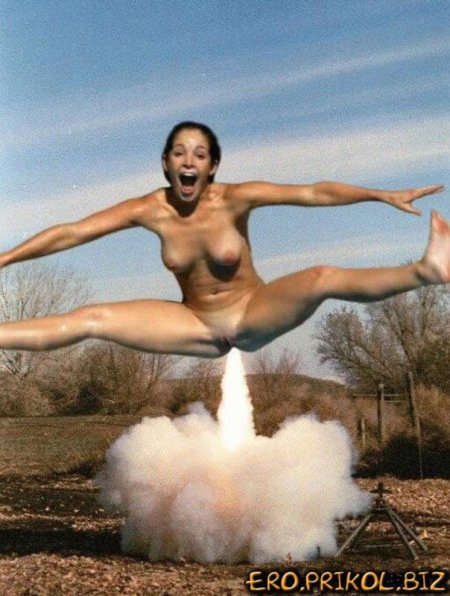 Веселые голые девчонки