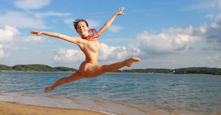 Голышом эротика