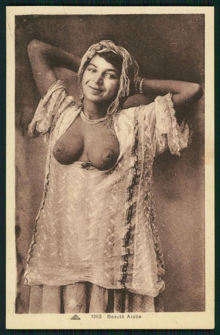 Цыганские голые женщины