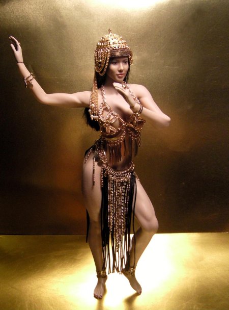 Невольница наложница танцовщица султан