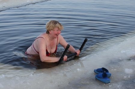 Женщины моржи