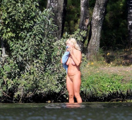 Нудисты серебряного бора