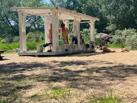 Нудийский пляж серебряный бор